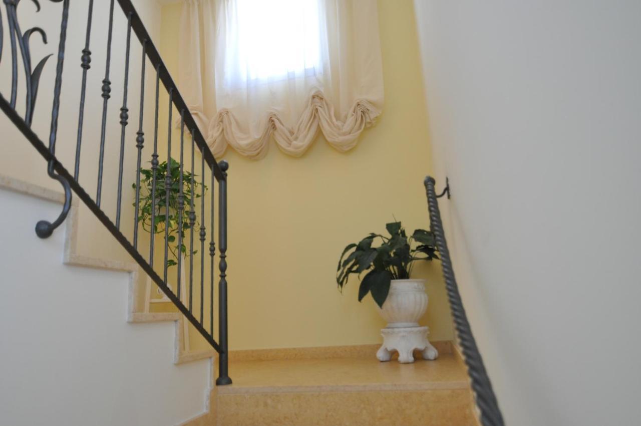 Villa Marcella Room ปอร์โตเชซาเรโอ ภายนอก รูปภาพ